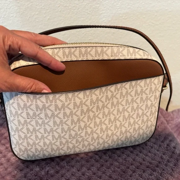 Michael Kors Cream and Brown Crossbody Bag - Picture 2 of 5